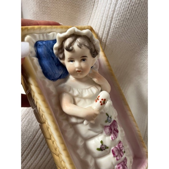 Rare Vintage Bisque Baby in Cradle - Picture 3 of 8